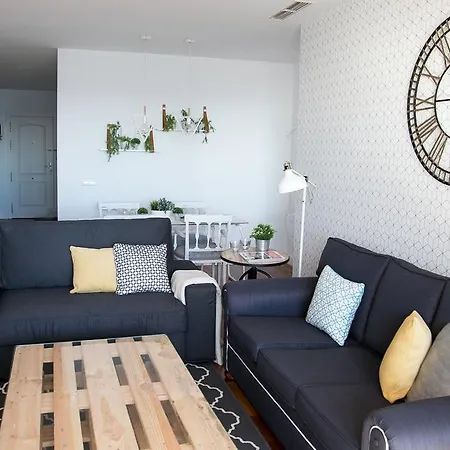 Urbanchic Beachfront Apt Apartment